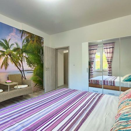 Apartment Amfiteatar Moris Pula Exterior foto